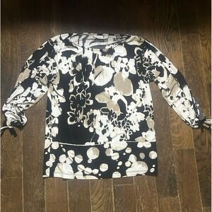 Beautiful Women's Size 0 (us S) Chico's Black Floral Design Long Sleeve Blouse